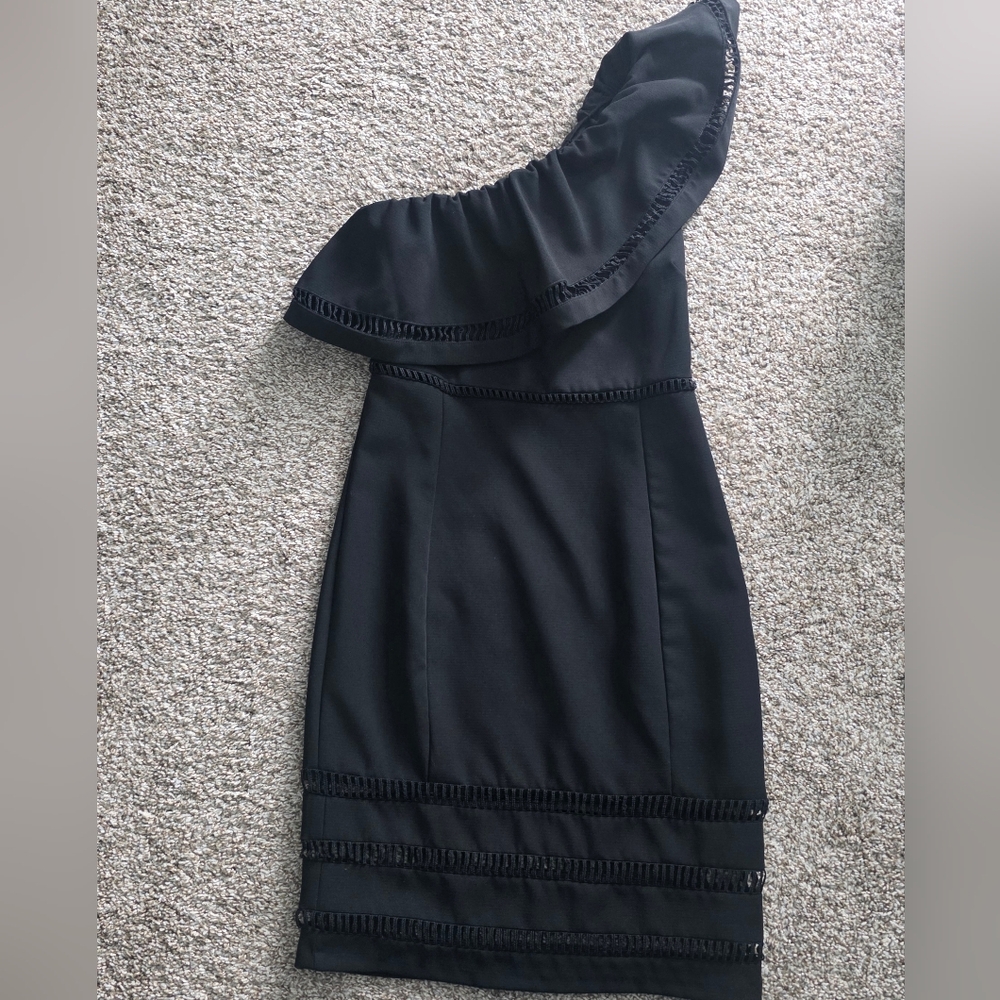Endless Rose One-Shoulder Black Ruffle Dress